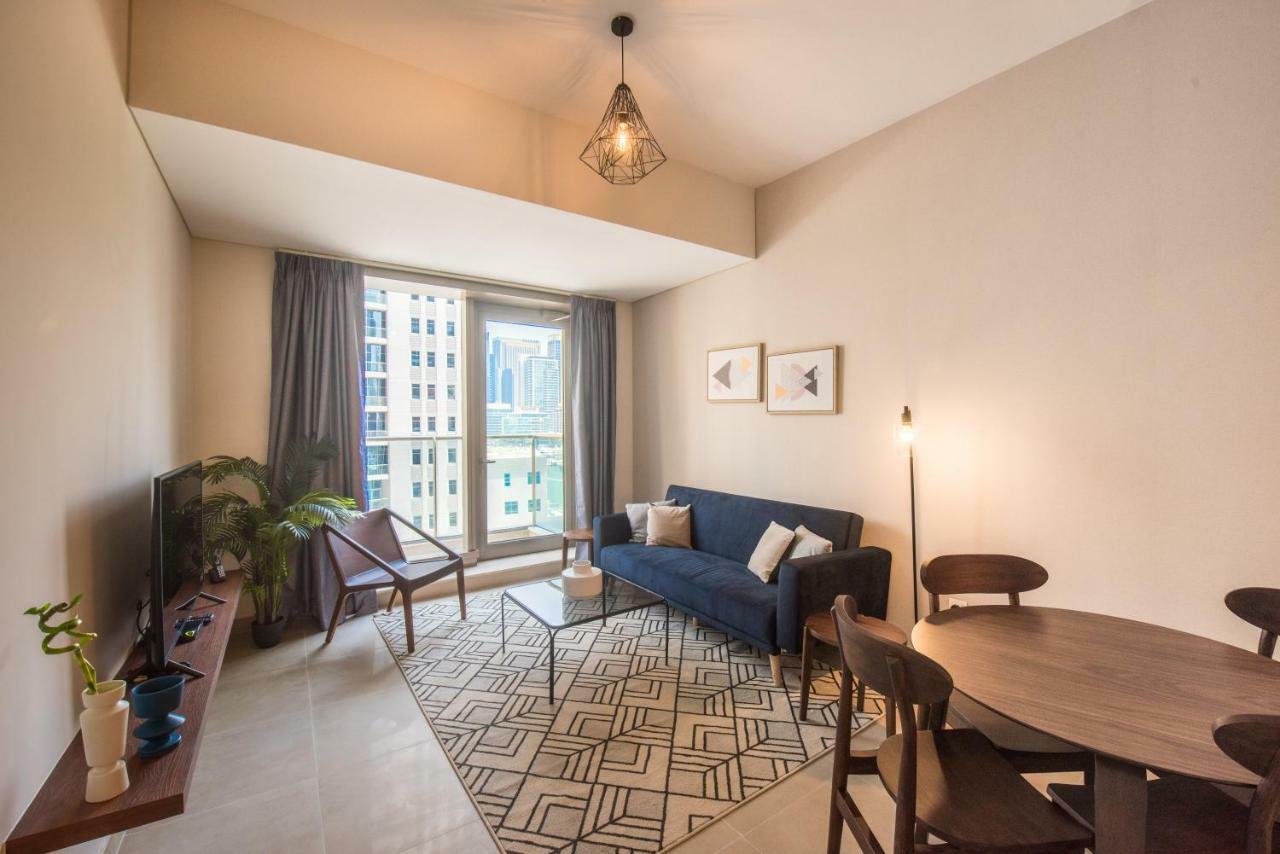Fantastay Sparkle Tower Luxury 1 Br 두바이 외부 사진